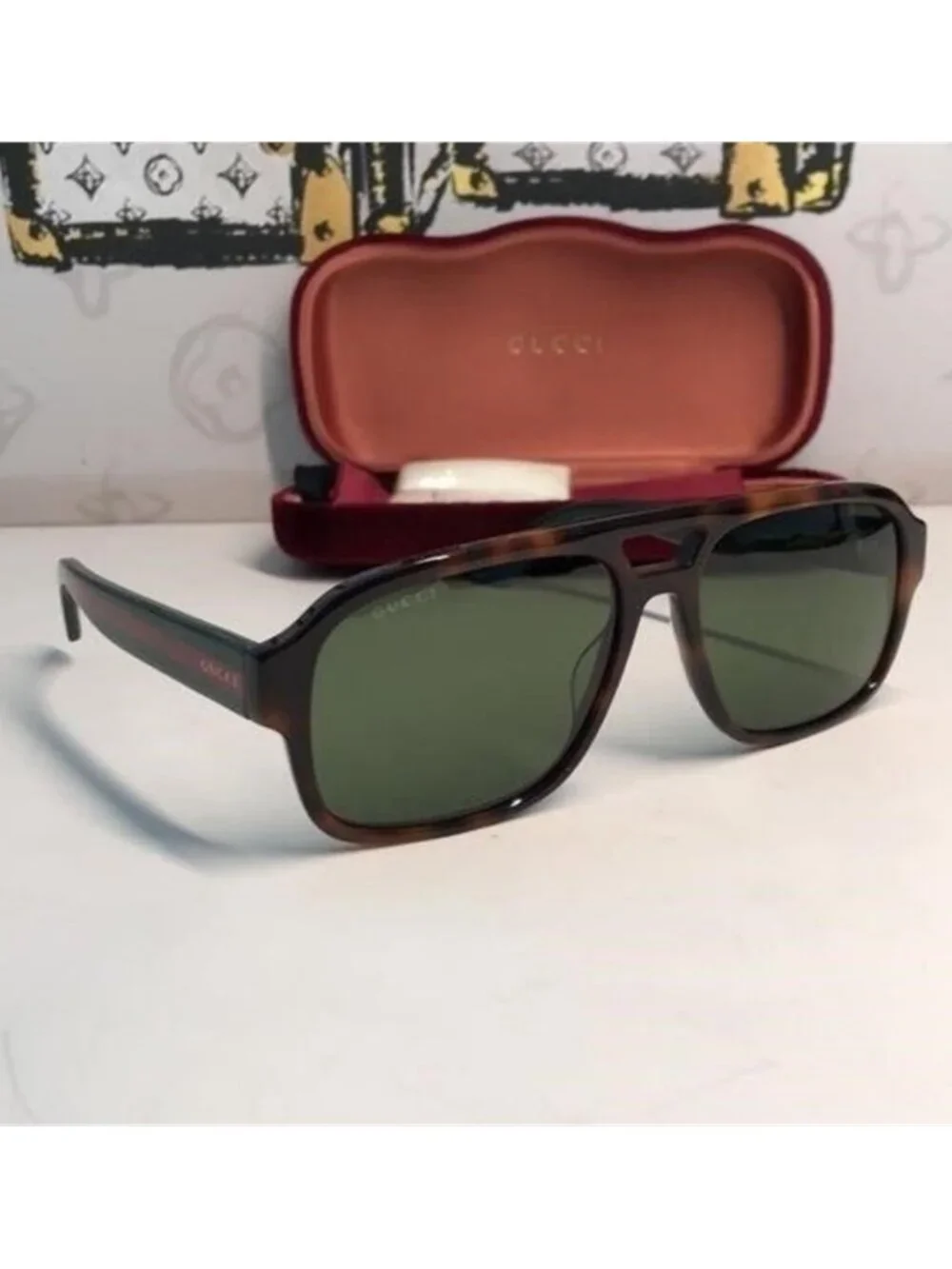 Gucci Tortoise Shell Sunglasses with Green Lenses GG0925s 002